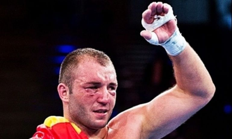 mihai-nistor-a-dat-de-podea-cu-erik-pfeifer-i-a-devenit-campion-mondial-aiba-pro-boxing-la-categoria-supergrea-303518-1