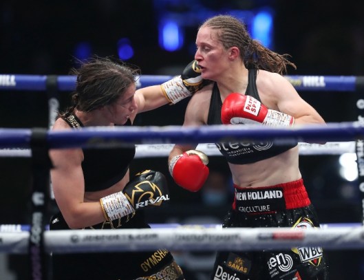 Katie Taylor vs Delfine Persoon, undisputed Lightweight Title Contest.