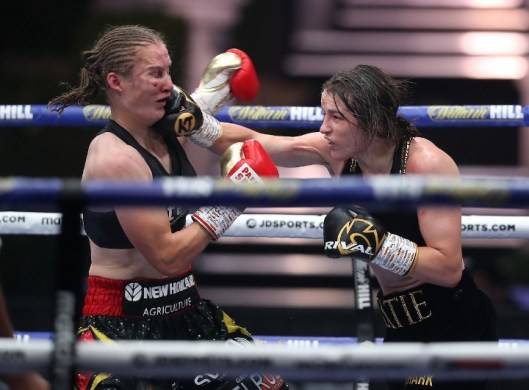Katie Taylor vs Delfine Persoon, undisputed Lightweight Title Contest.